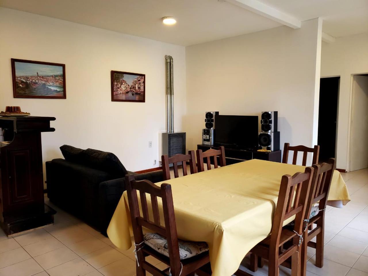 Departamentos Del Bosque Apartment อูซัวยา ภายนอก รูปภาพ